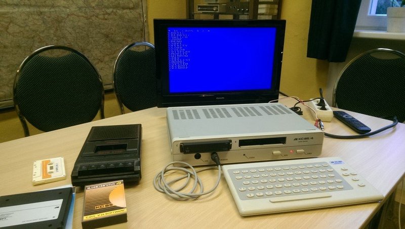 Kleincomputer KC85 und Zubehör